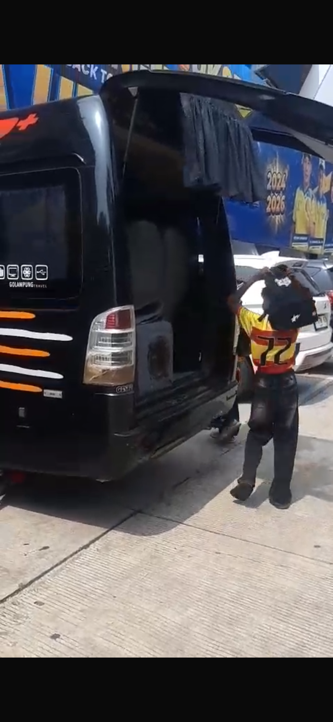 Armada tiba di Stadiun Benteng Kota Tangerang